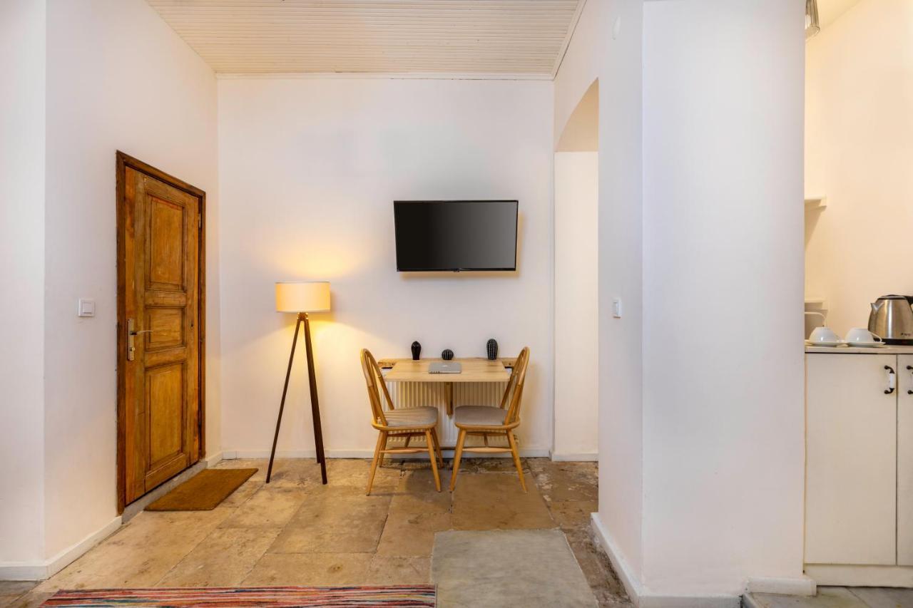 9 Pera Apartment Istanbul Exterior photo