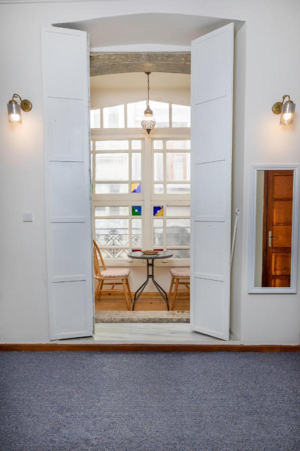 9 Pera Apartment Istanbul Exterior photo