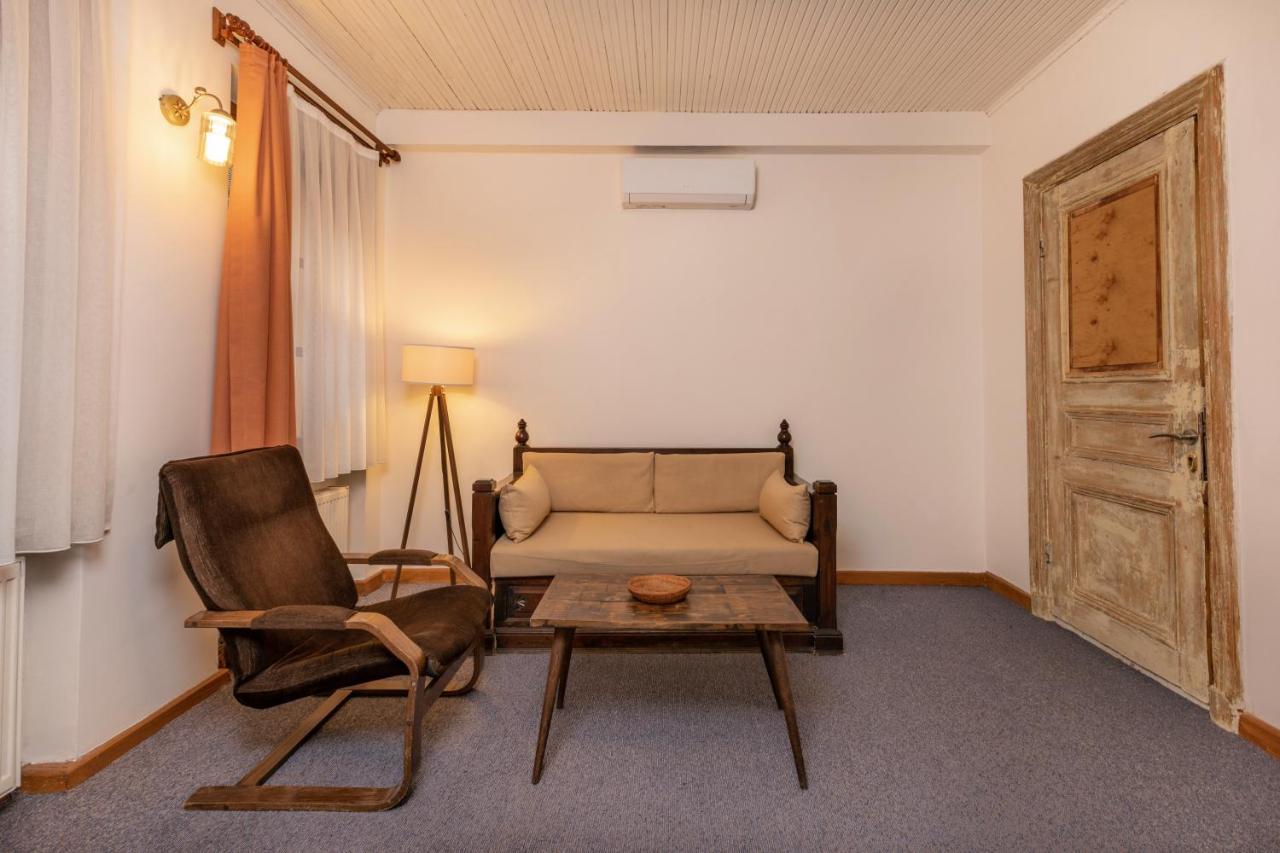 9 Pera Apartment Istanbul Exterior photo