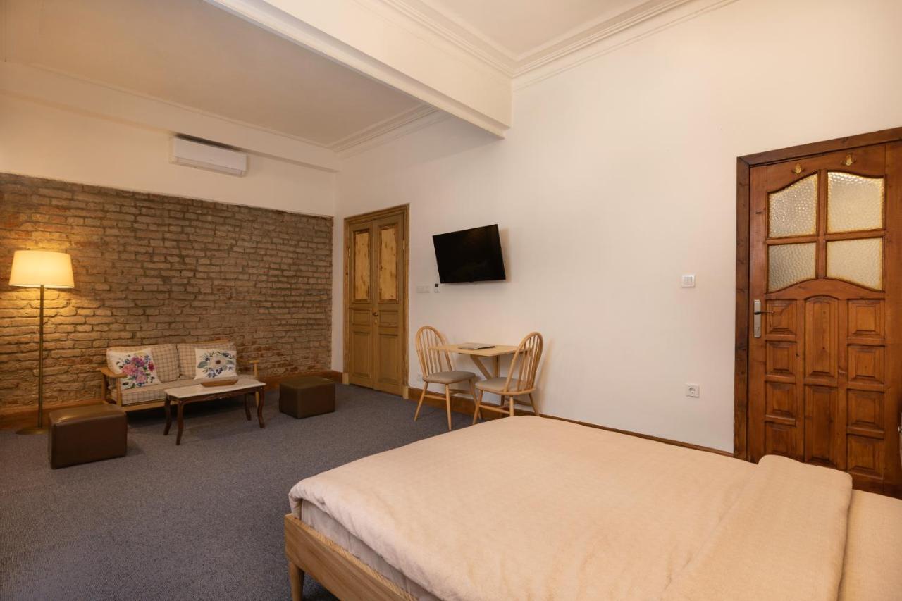 9 Pera Apartment Istanbul Exterior photo